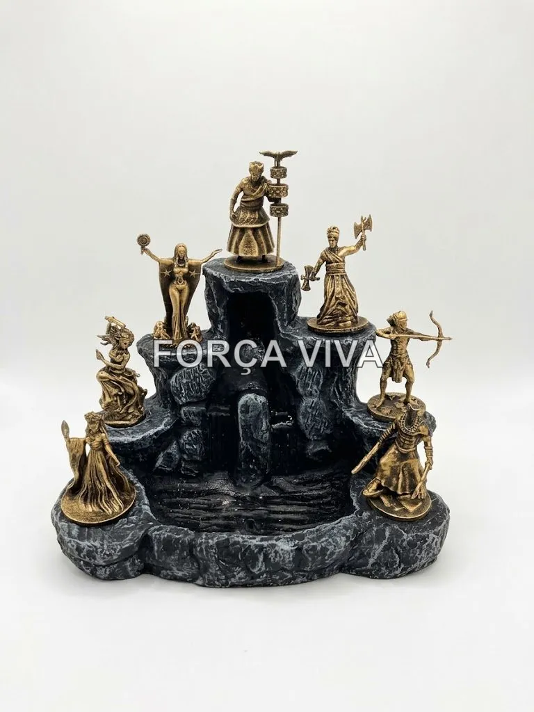 Altar dos Orixás com Imagens e Incensário - Força Viva
